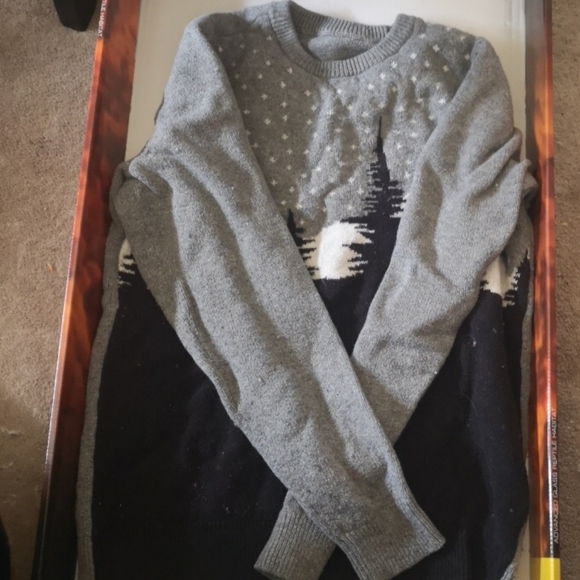 Winter Sweater - Picture 1 of 3